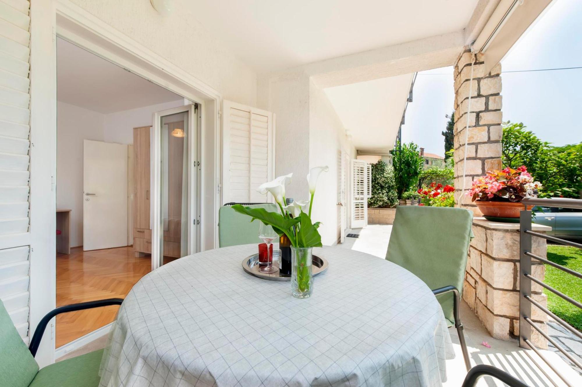 Apartments Magnolia Rovinj Buitenkant foto